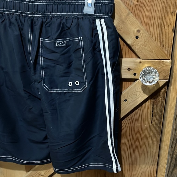 New with tags HODO SPORTS / swim trunks with liner size medium navy blue - Picture 8 of 9